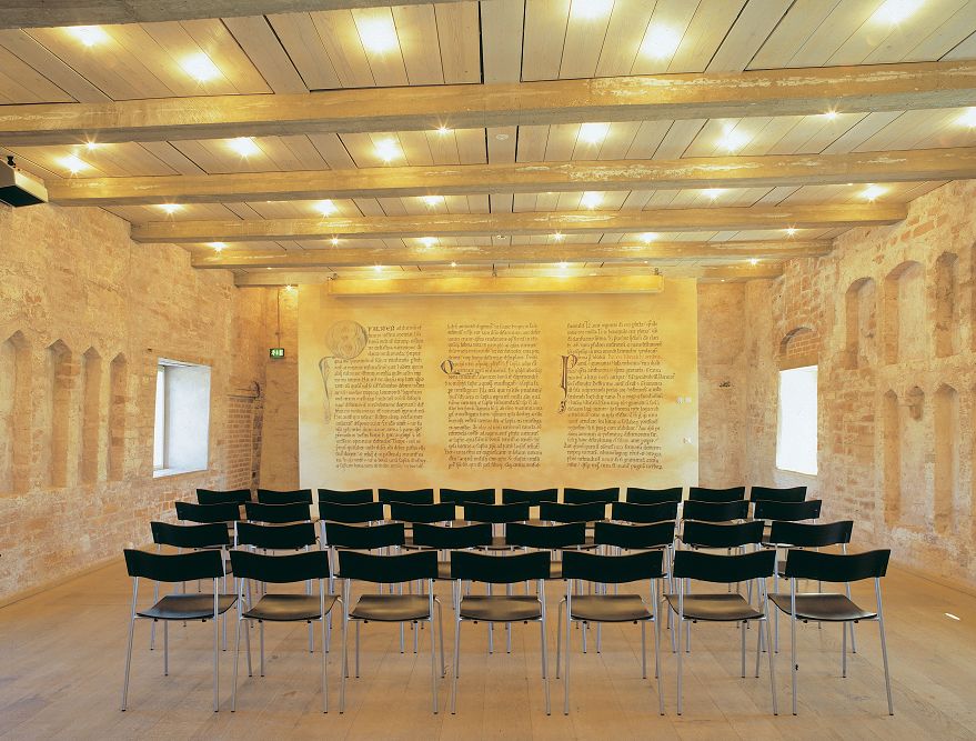 Campus židle - doplňuje interiér tichým a stylovým designem